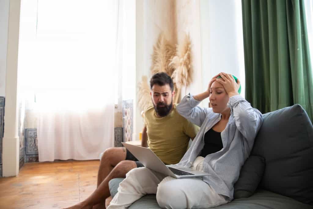 How to Spot a Moving Scam: Red Flags Before You Book